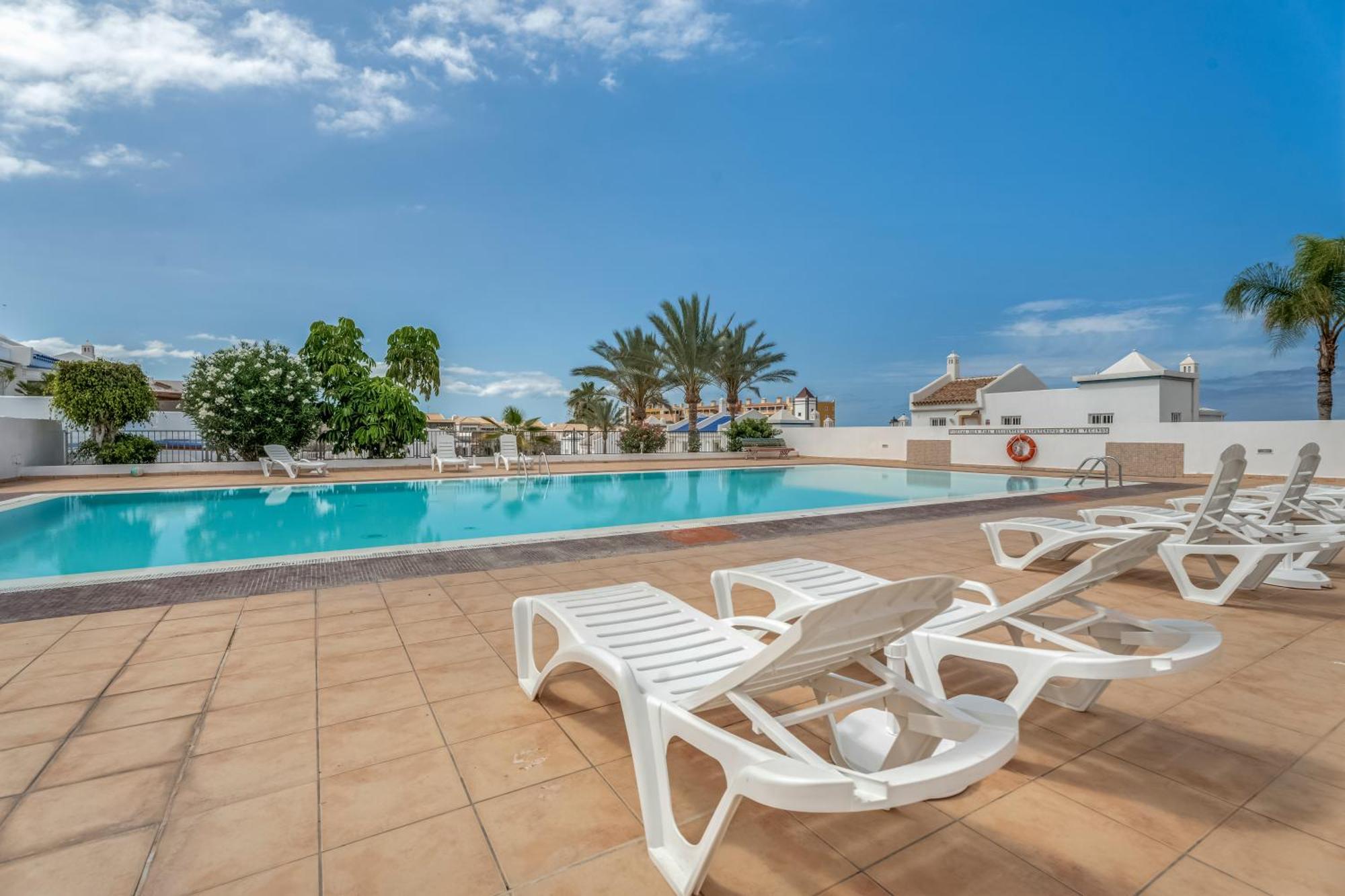 Beautifull Residencial Albatros By Paramount Holidays Costa Adeje  Exteriör bild
